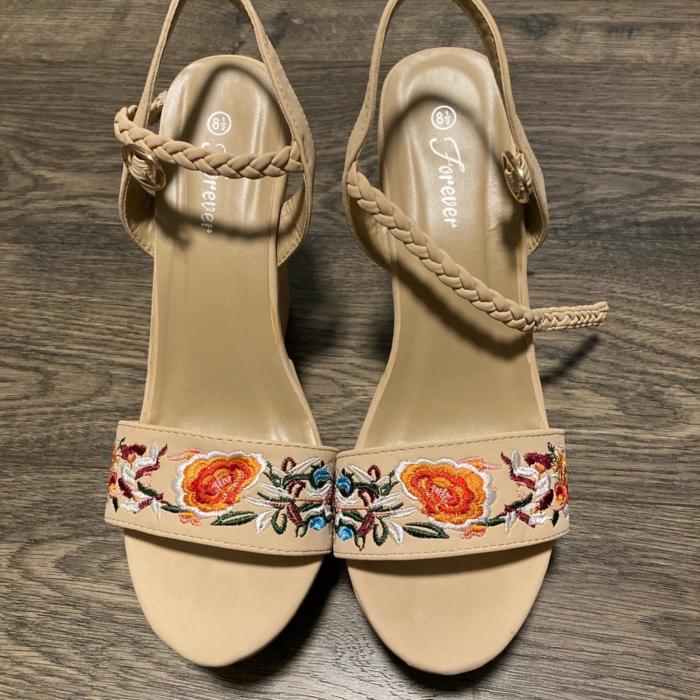 Floral Wedges